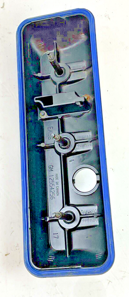 GM 12554256/12554257 VORTEC V6 VALVE COVER