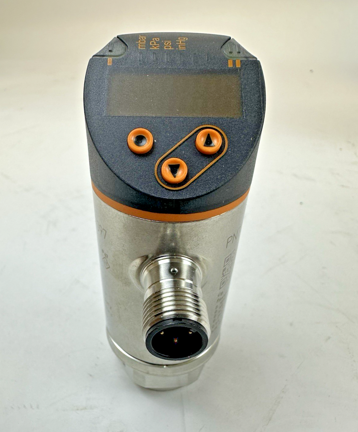 IFM PN7097, PRESSURE SENSOR W/ DISPLAY, PN-001BRER14-QFRKG