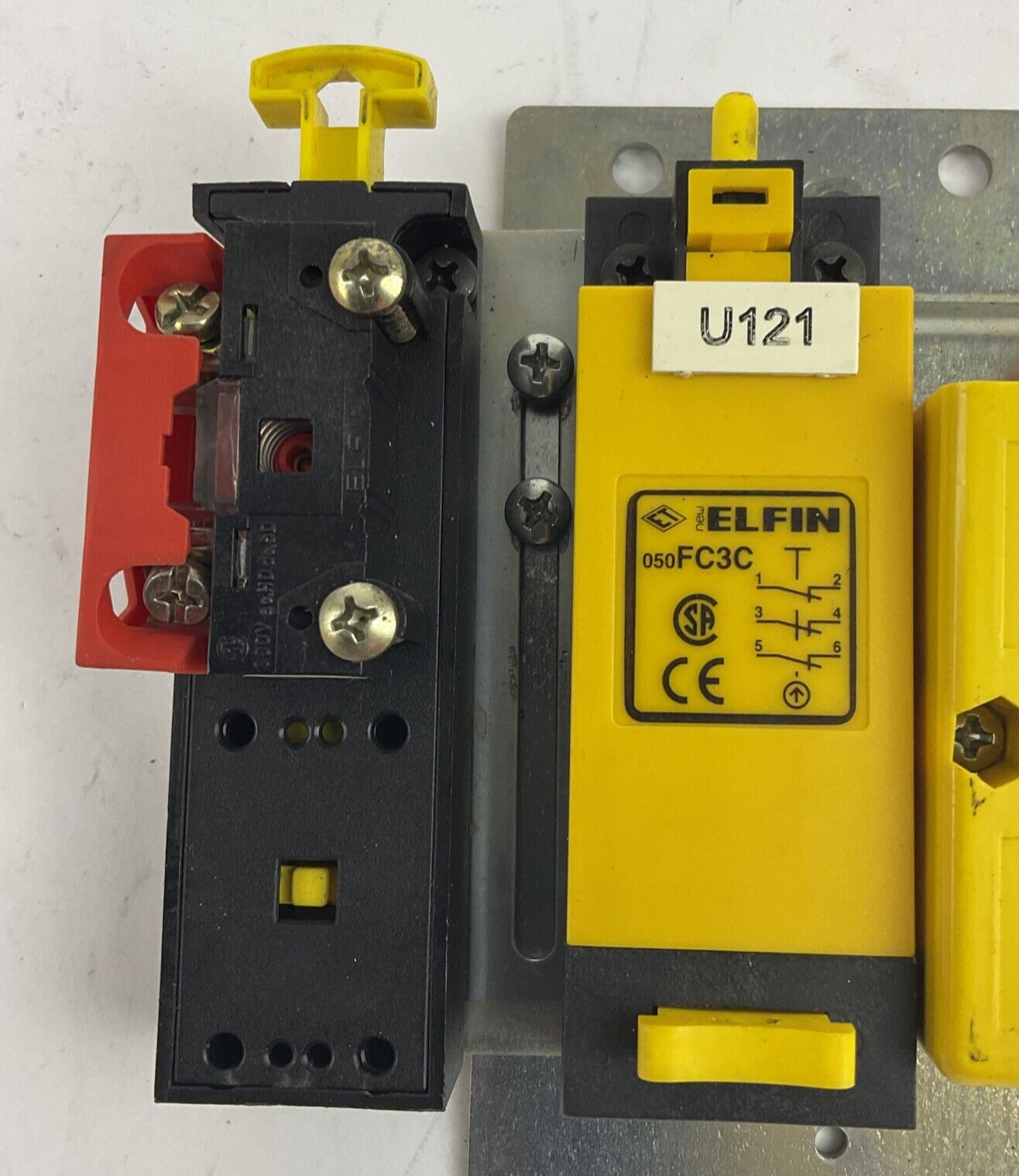 ELFIN 050ASL500FI01 3PHASE FLASING SAFETY DEVICE 380-600V 50/60HZ