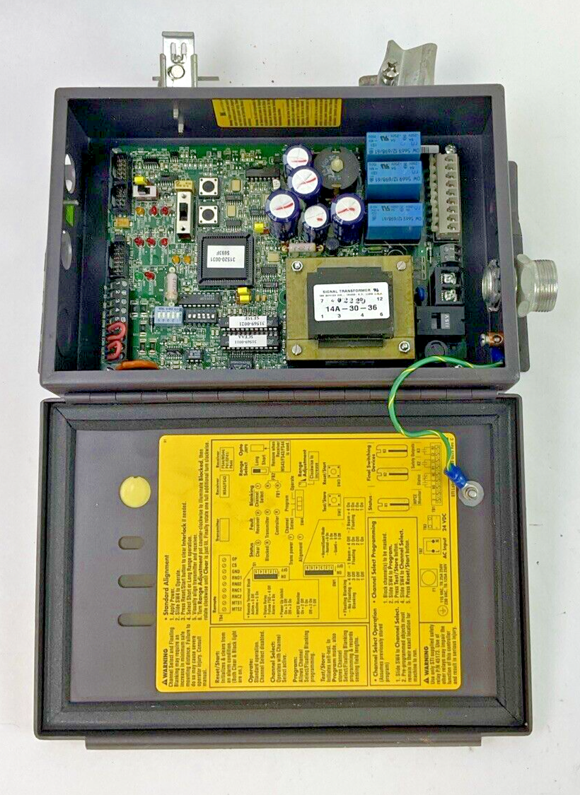 STI 70027-1000 LIGHT CURTAIN CONTROLLER LCC-FB-AC1-U 115VAC 50/60HZ 30VA