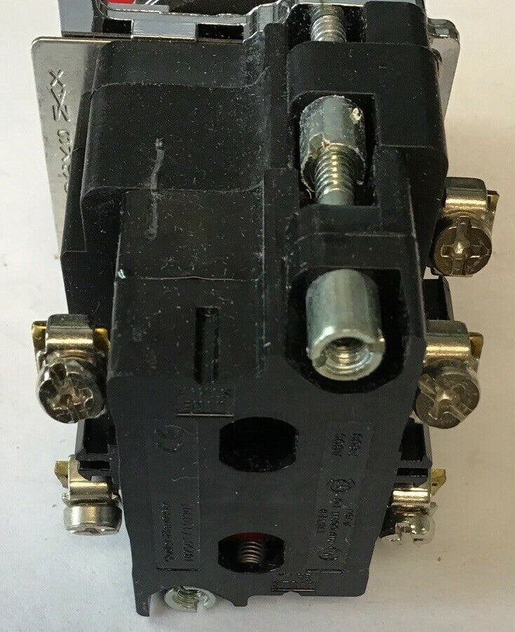CUTLER HAMMER 10250T463C47-3 PUSH/PULL BUTTON 3POS 2NC