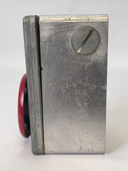 CLARK CONTROL 2A2 STOP PUSH BUTTON 600V TYPE C OIL TIGHT ENCLOSURE BUL. 100