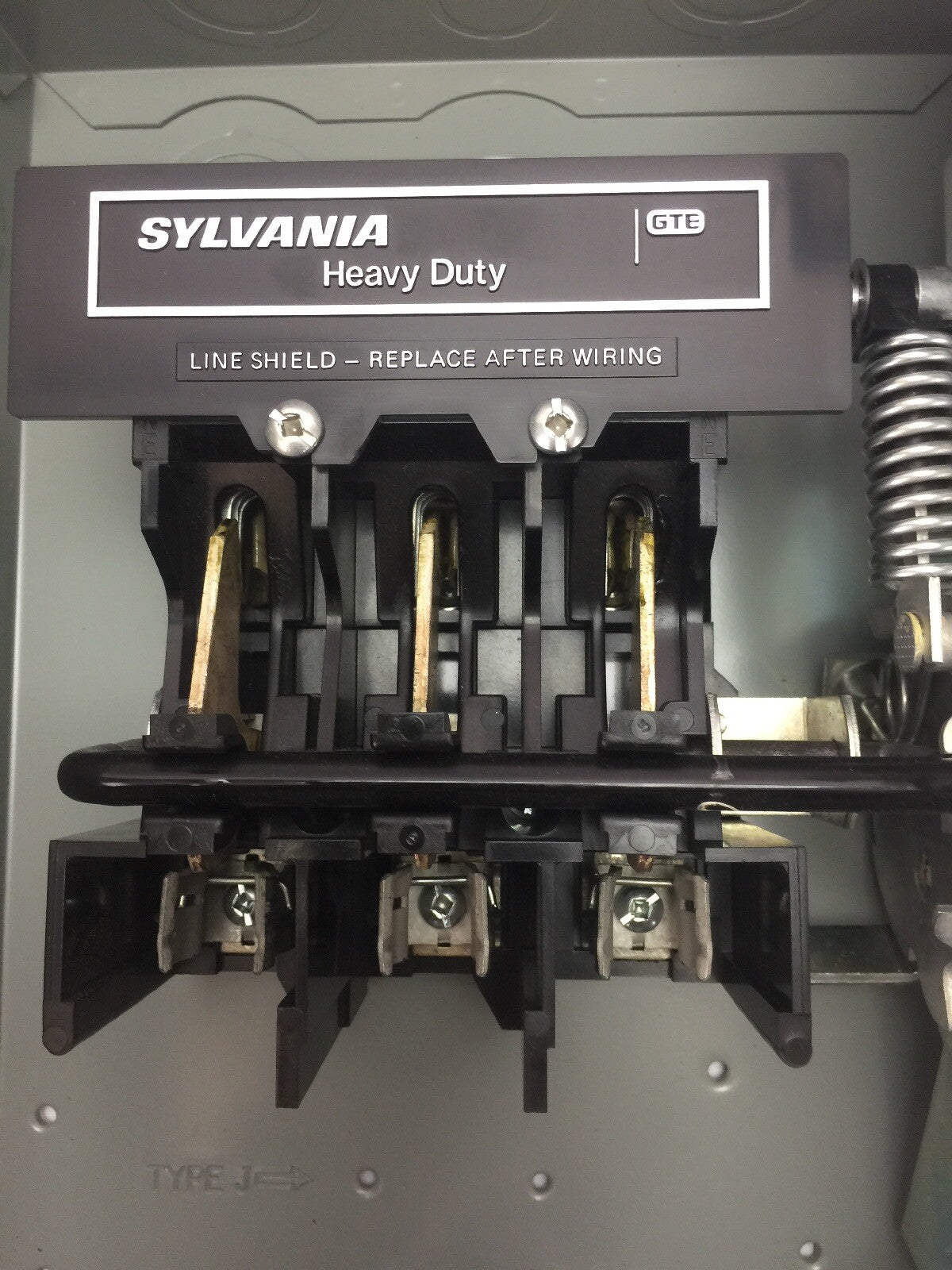SYLVANIA HD361 FUSIBLE HEAVY DUTY SAFETY SWITCH 30AMP 480/600VAC 20HP 3 PHASE