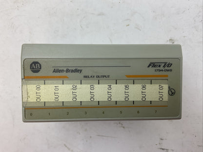 ALLEN BRADLEY 1794-OW8 SER A REV B01 RELAY OUTPUT MODULE