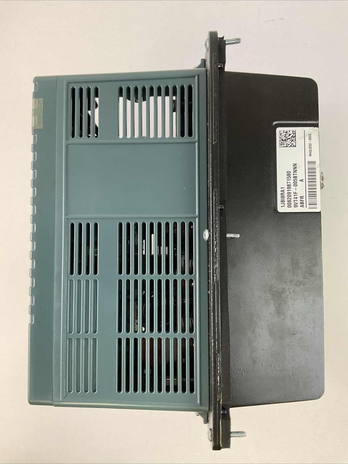 ROCKWELL AUTOMATION 9VT41F-005BTNNN AC DRIVE SER A 400V 3HP FIRMWARE NO 3.001