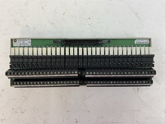 ALLEN BRADLEY 1492-RXIMTR4024-32R SER A RELAY 20-26VDC