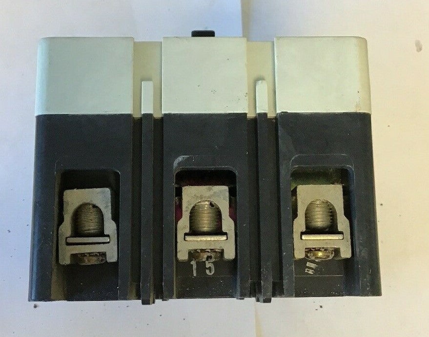 WESTINGHOUSE HMCP015E0  CIRCUIT PROTECTOR SER.C 15AMP 3POLE 600VAC-250VDC