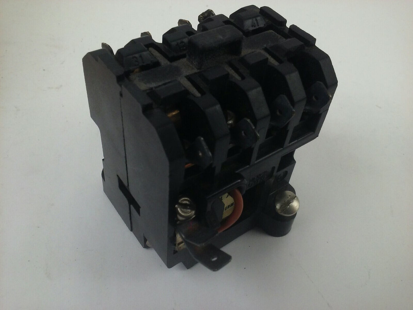 KLOCKNER MOELLER DIL00L-22-F CONTACTOR 3P 3PH, 277/300VAC, 20A, 3/4HP, 115V COIL
