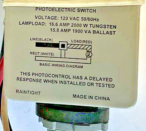 AREA LIGHTING RESEARCH MODEL PT-15 PHOTOELECTRIC SWITCH 120VAC 50/60HZ