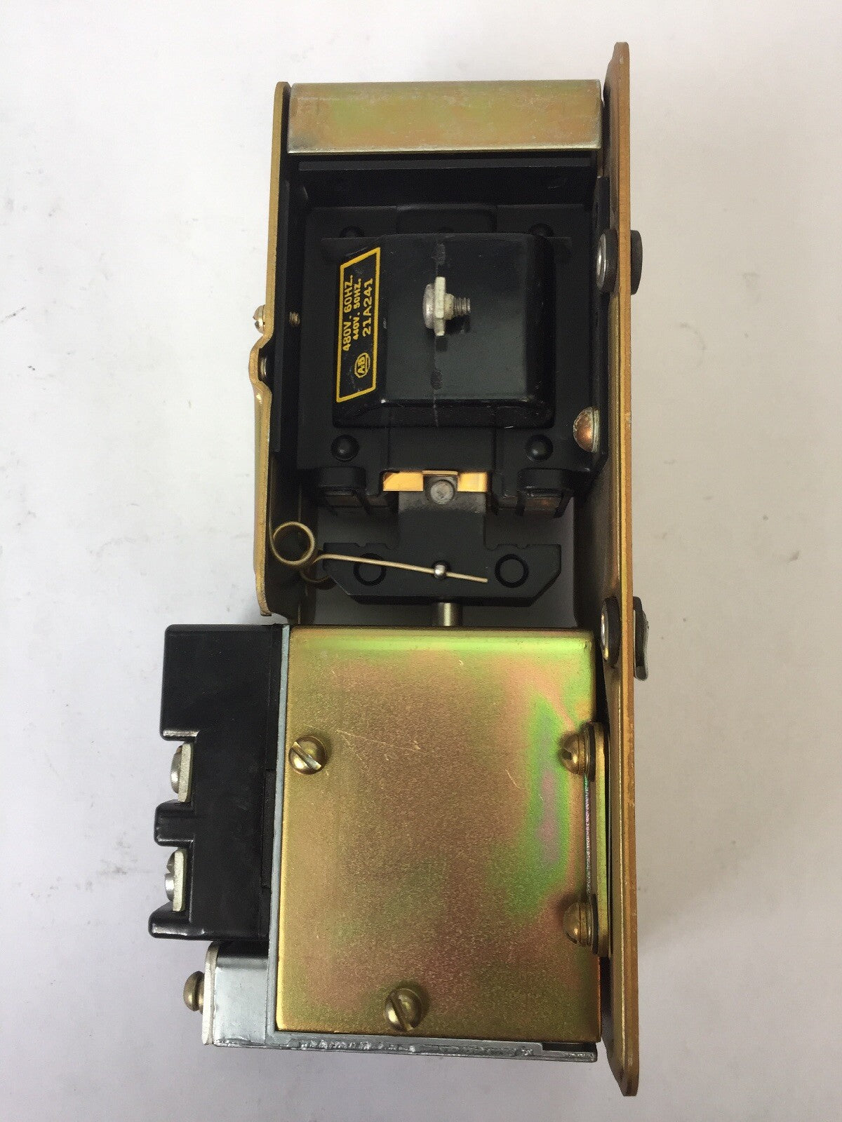 ALLEN BRADLEY 849-Z0B32 PNEUMATIC TIMING RELAY 600VAC 21A241 COIL 480V 60HZ
