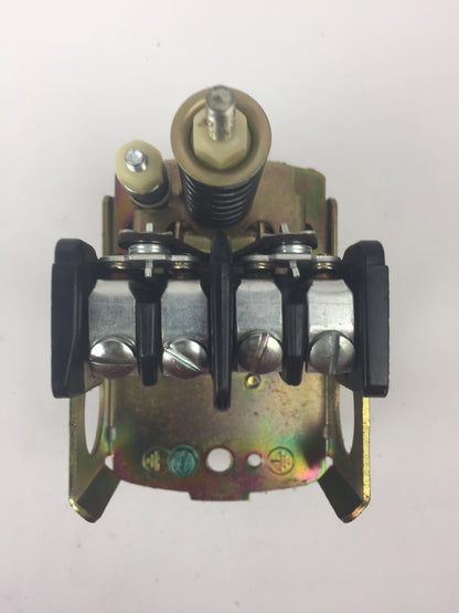 SQUARE D CLASS 9013 TYPE FSG2-S11 PRESSURE SWITCH SERIES B
