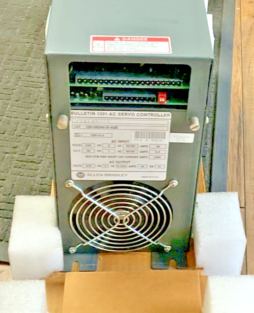 ALLEN BRADLEY 1391-DES45-DI-AQB AC SERVO CONTROLLER 230V 3PH 50/60HZ 38A
