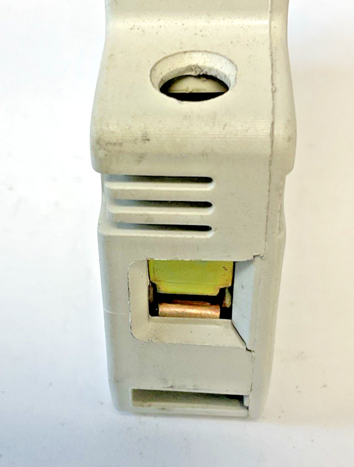SIBA 10X38 FUSE HOLDER 690V***LOTOF3***