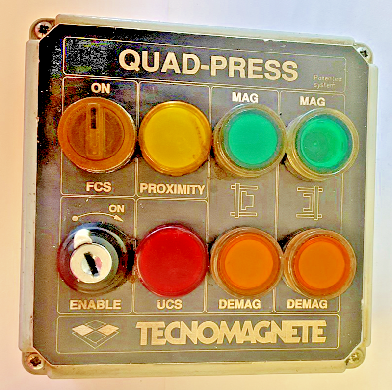 TECNOMAGNETE QUAD-PRESS PUSH BUTTON CONTROL STATION