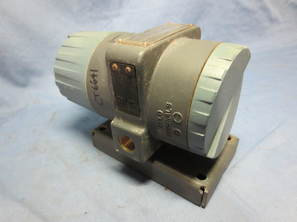 FOXBORO 870EC-LB137D ELECTRONIC CONDUCTIVITY TRANSMITTER - 0-1000 US/CM