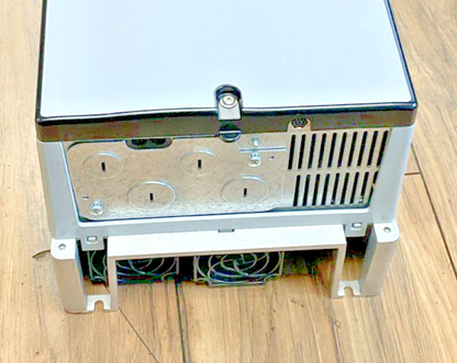 ALLEN BRADLEY 20AD034A3AYNANC0 POWER FLEX AC DRIVE 70 FRM 5.001