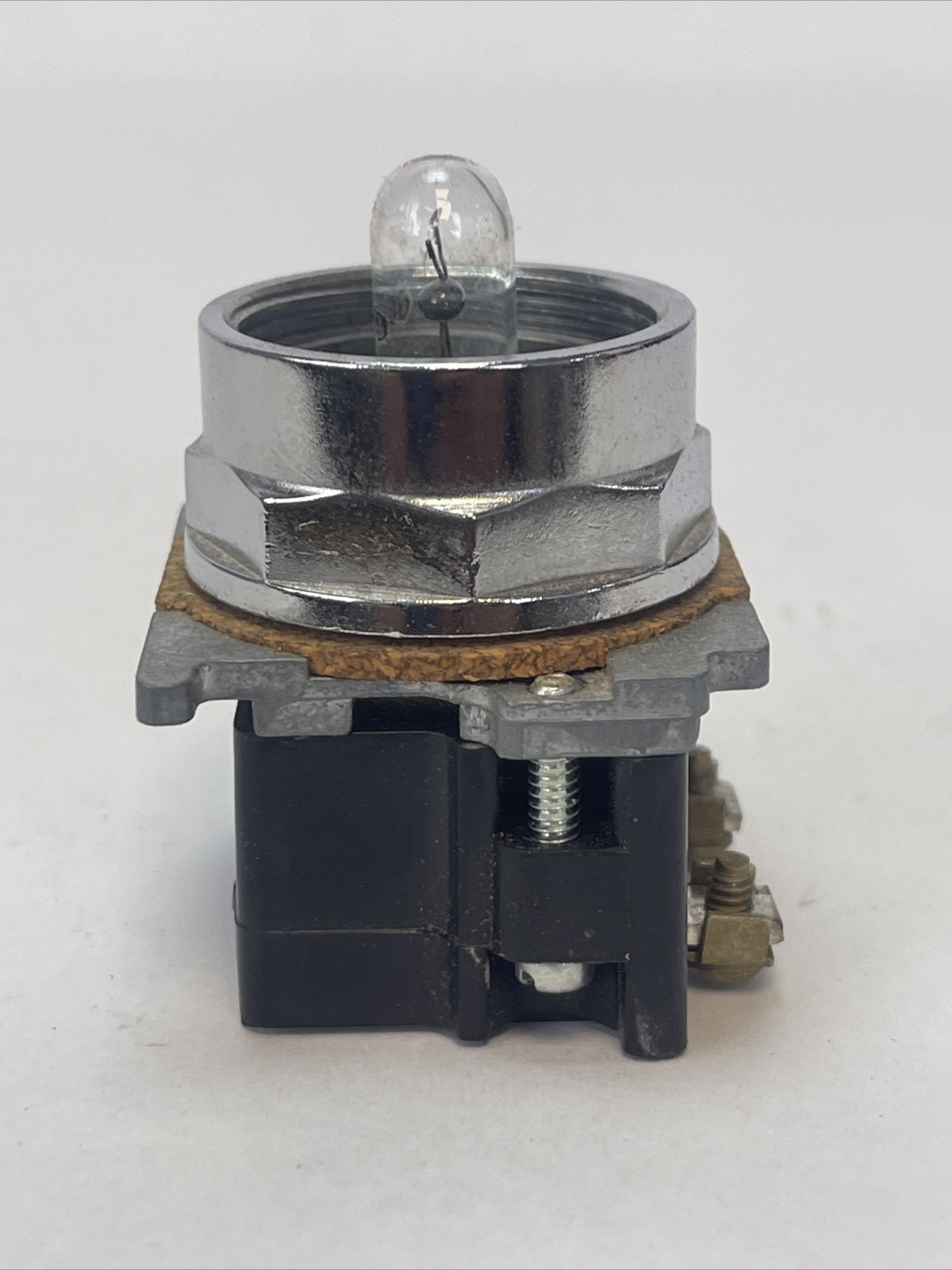 CUTLER HAMMER 10250T182 STD. IND. LIGHT TRANS. 1 HOLE MTG. 240V 50-60HZ