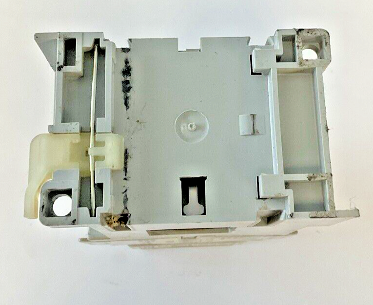 ALLEN BRADLEY 700-CF400D* SER.A W/ 100-F SER.B CONTACTOR 600V 25A 3PH **LOTOF2**