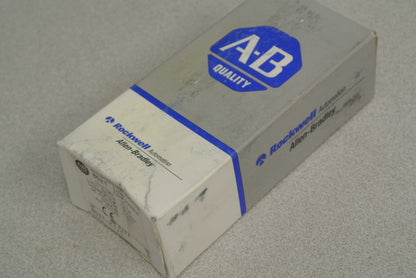 ALLEN-BRADLEY 802T-K1J1 OILTIGHT LIMIT SWITCH Ser. D / NON-PLUG-IN / NEW SURPLUS