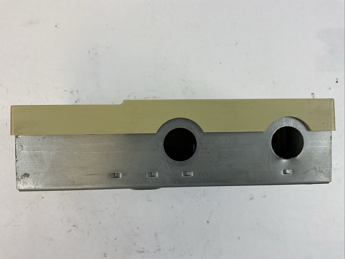 HONEYWELL T775A1035 TEMPERATURE CONTROLLER OUTPUT 120/240VAC