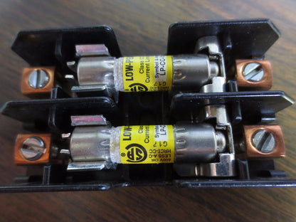BUSS BC6032B FUSE BLOCK w/ TWO FUSES (LP-CC-15)