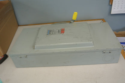 CROUSE-HINDS GH424N GENERAL DUTY FUSIBLE SAFETY SWITCH / 240V / 200A / 60HP MAX