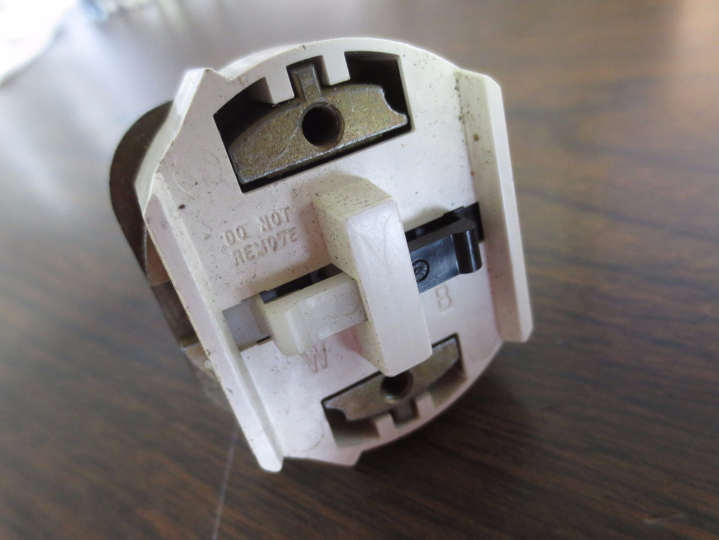 ALLEN-BRADLEY 800T-J2 3-POSITION SELECTOR SWITCH - NO CONTACT BLOCK