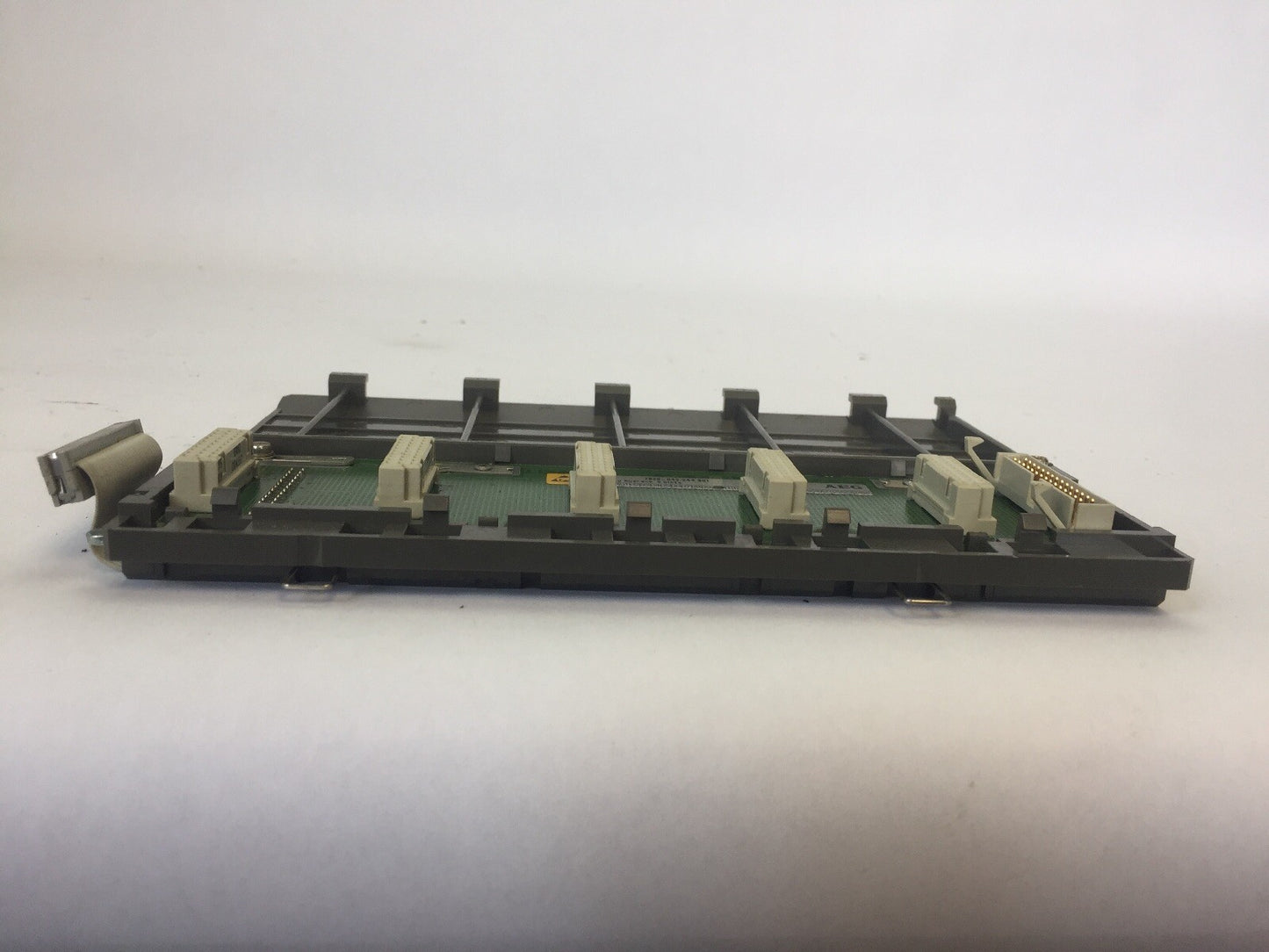 AEG MODICON DTA201 7628-042.244801SECONDARY SUBRACK 5 SLOTS REV 10
