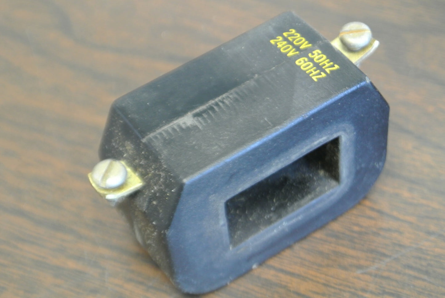 SQUARE D 1861-S1-R33A COIL / 220/240V, 50/60Hz / SIZE 0 TYPE B&R / NEW SURPLUS