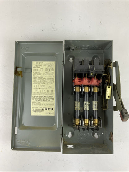 SQUARE D H361 SERIES E1 30AMP 600VAC 3PH 20HP 600VDC 15HP FUSIBLE SAFETY SWITCH