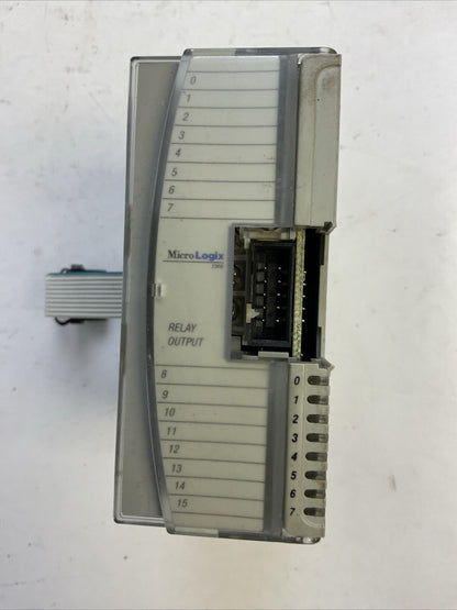 ALLEN BRADLEY 1762-OW8 SER A REV A 8PT VAC/VDC RELAY OUTPUT MICRO LOGIX 1200