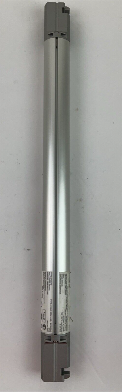KEYENCE SLV20H-R RECEIVER LIGHT CURTAIN 24VDC 75mA CLASS 2 VER. 2