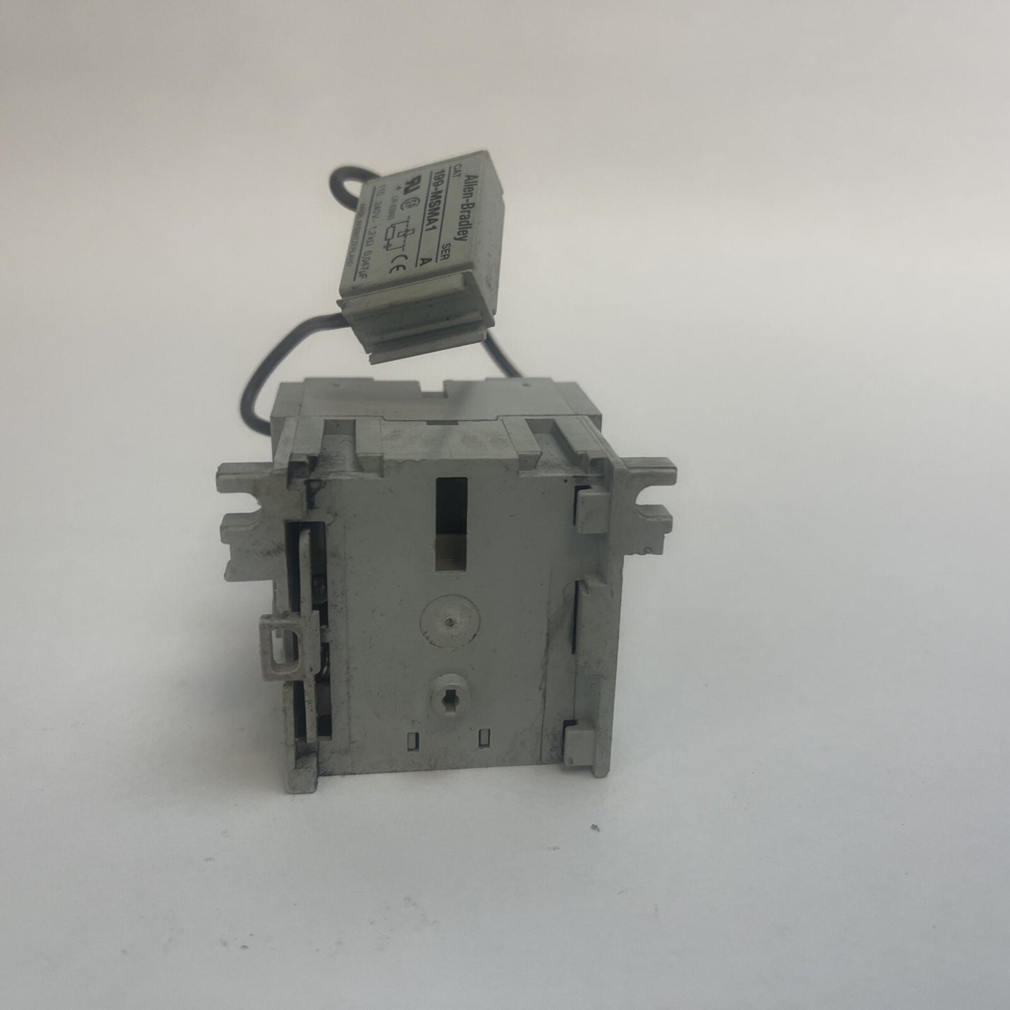 ALLEN BRADLEY 700-MB220* SER A CONTACTOR 300VAC 10A COIL 120V 60HZ (LOT OF 5)