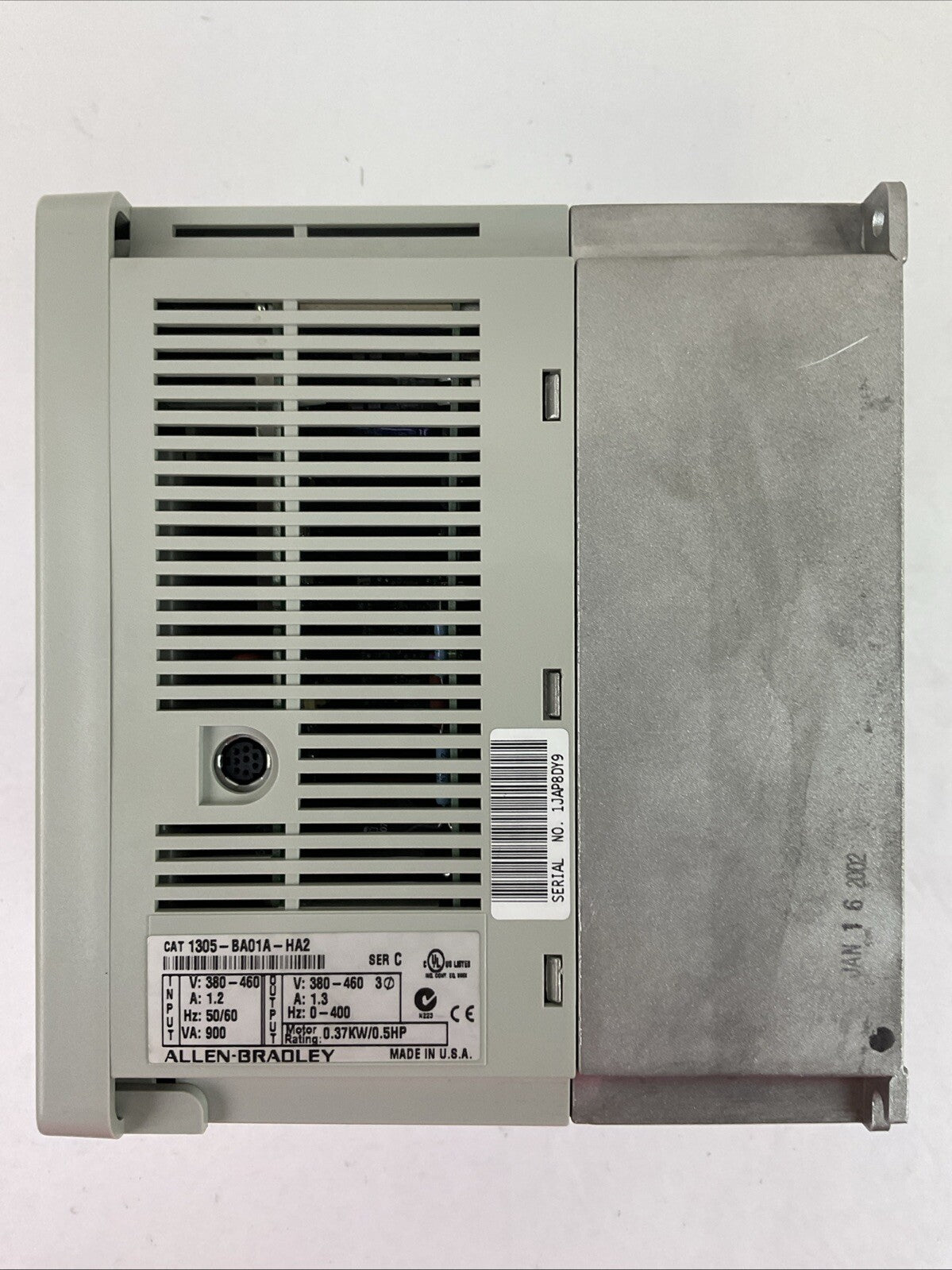 ALLEN BRADLEY 1305-BA01A-HA2 AC DRIVE SER C OUTPUT 380-460VAC 1.3A 0.37KW/0.5HP