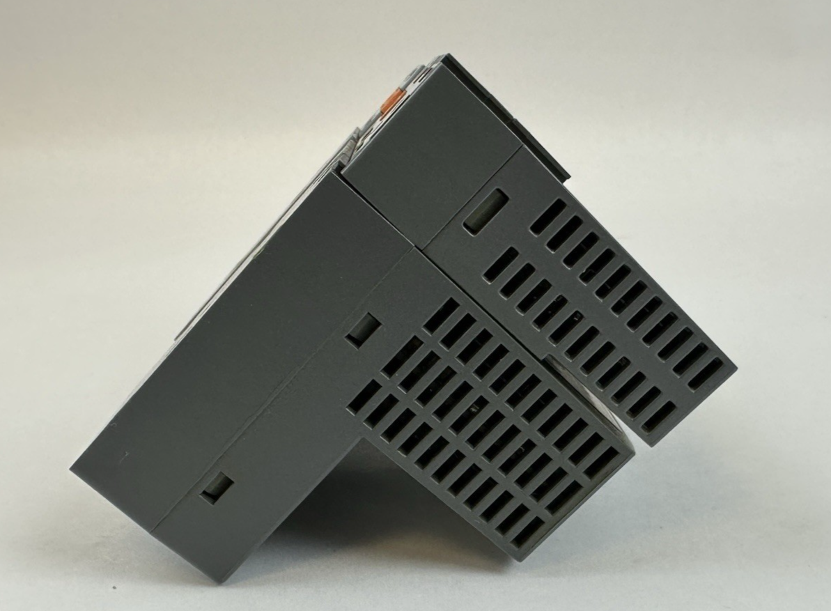 ALLEN-BRADLEY 1734-AENTR Ser. A FW 3.010 NETWORK ADAPTER MODULE POINT I/O 24 VDC