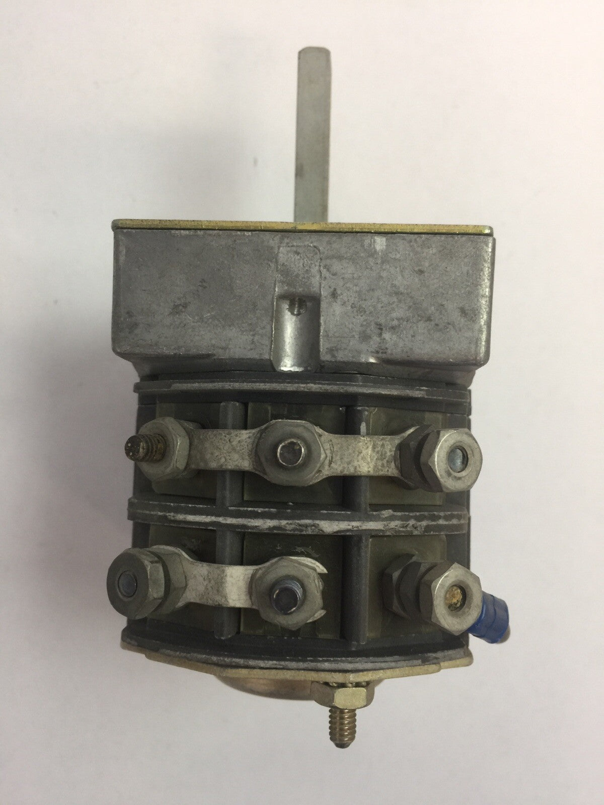 WESTINGHOUSE 505A702G04 TYPE W2 SWITCH 600V 20A ROTARY SWITCH NO HANDLE