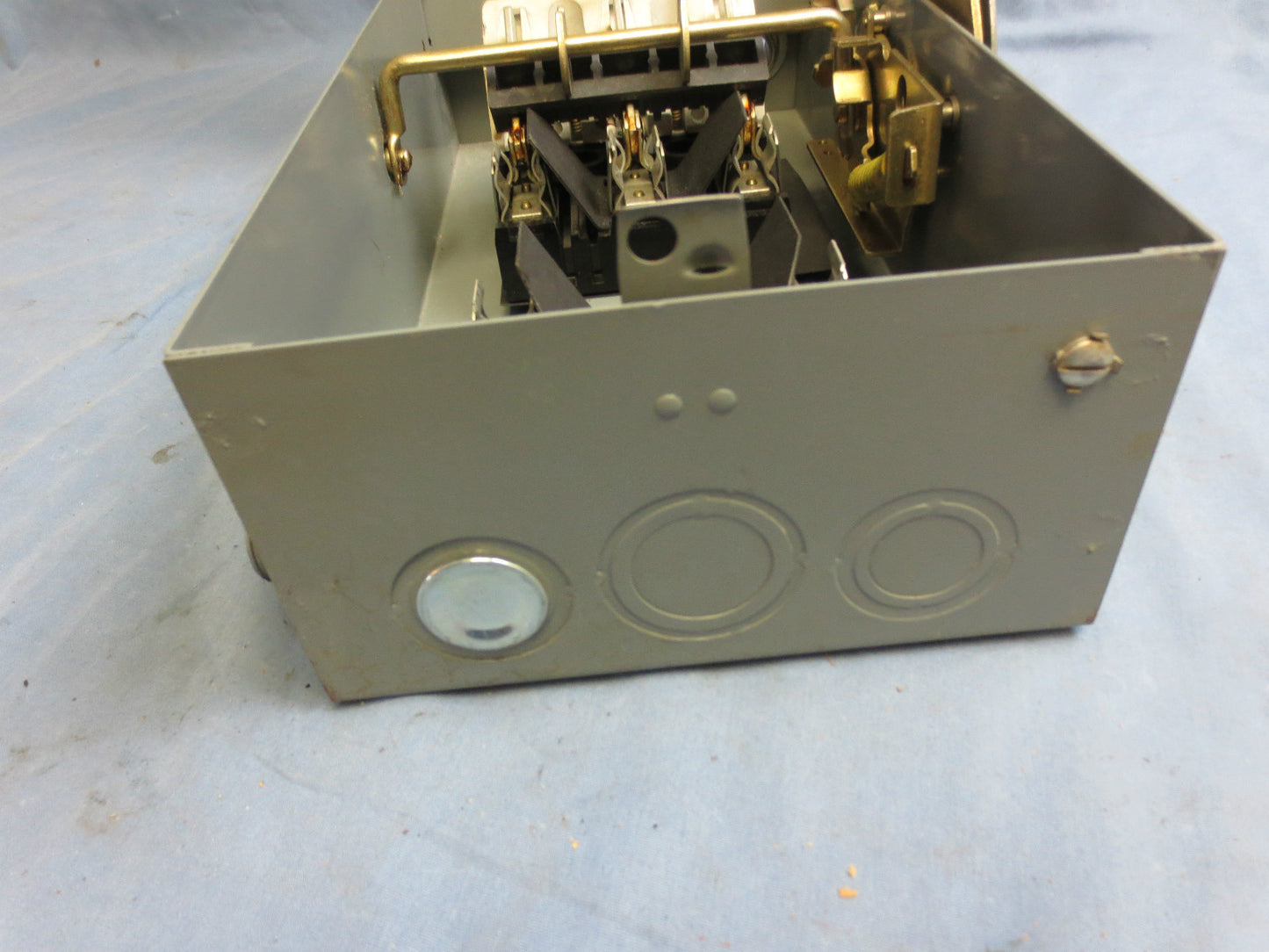 WESTINGHOUSE RHF-361 HEAVY DUTY FUSIBLE SAFETY SWITCH - 600V 30A