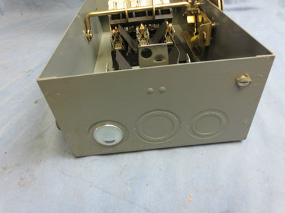 WESTINGHOUSE RHF-361 HEAVY DUTY FUSIBLE SAFETY SWITCH - 600V 30A