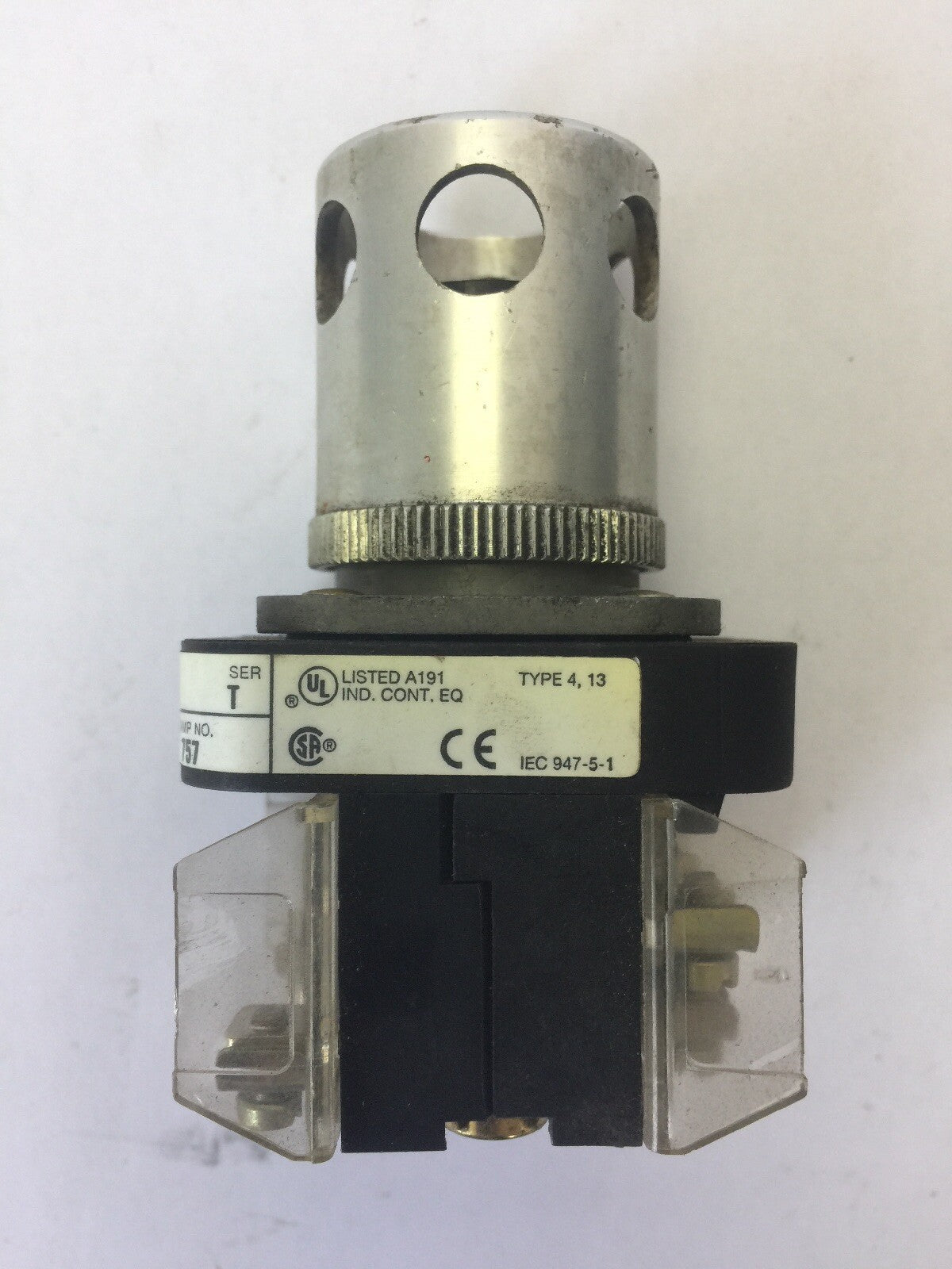 ALLEN BRADLEY 800T-QB24 PUSH BUTTON SER T 24V AC/DC *NO BULB NO CAP*