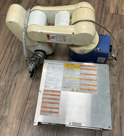 DENSO VP-6242M INDUSTRIAL AXIS ROBOT ARM WITH DENSO RC8A ROBOT CONTROLLER