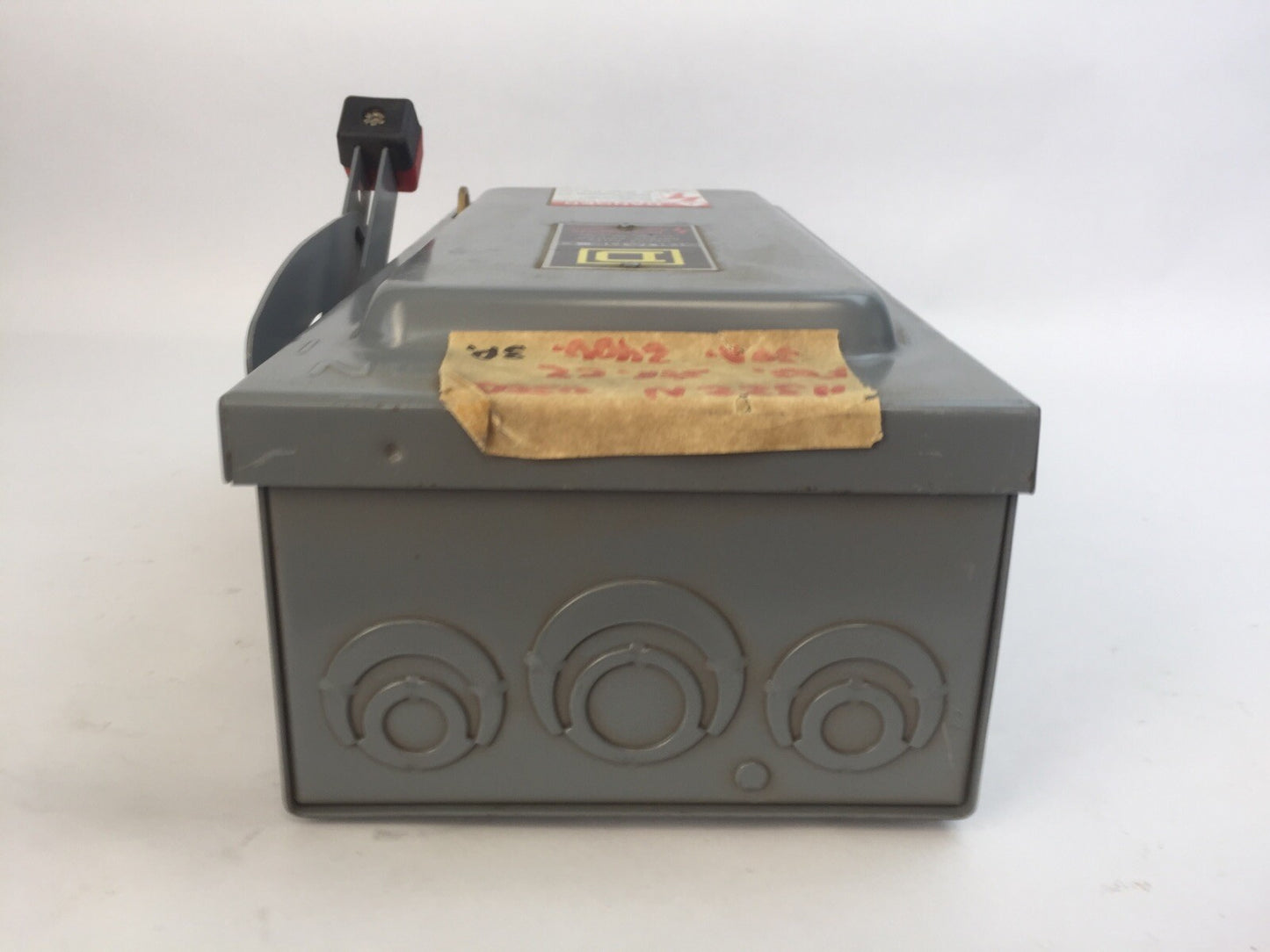 SQUARE D H321 FUSIBLE SAFETY SWITCH SER E2 30A 240VAC 7.5HP 3PH TYPE 1 ENCLOSURE