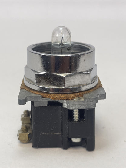 CUTLER HAMMER 10250T182 STD. IND. LIGHT TRANS. 1 HOLE MTG. 240V 50-60HZ