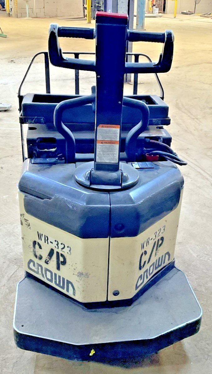 CROWN PE3540-60 PALLET JACK  6000LBS 24VDC BATT. TYPE E/ TRUCK TYPE E 9756.9HRS