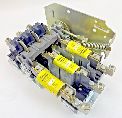 ALLEN BRADLEY 1494V-DS200 SER.B DISCONN SWITCH W/ 1494V-FS200 SER.B W/LPJ125SPI