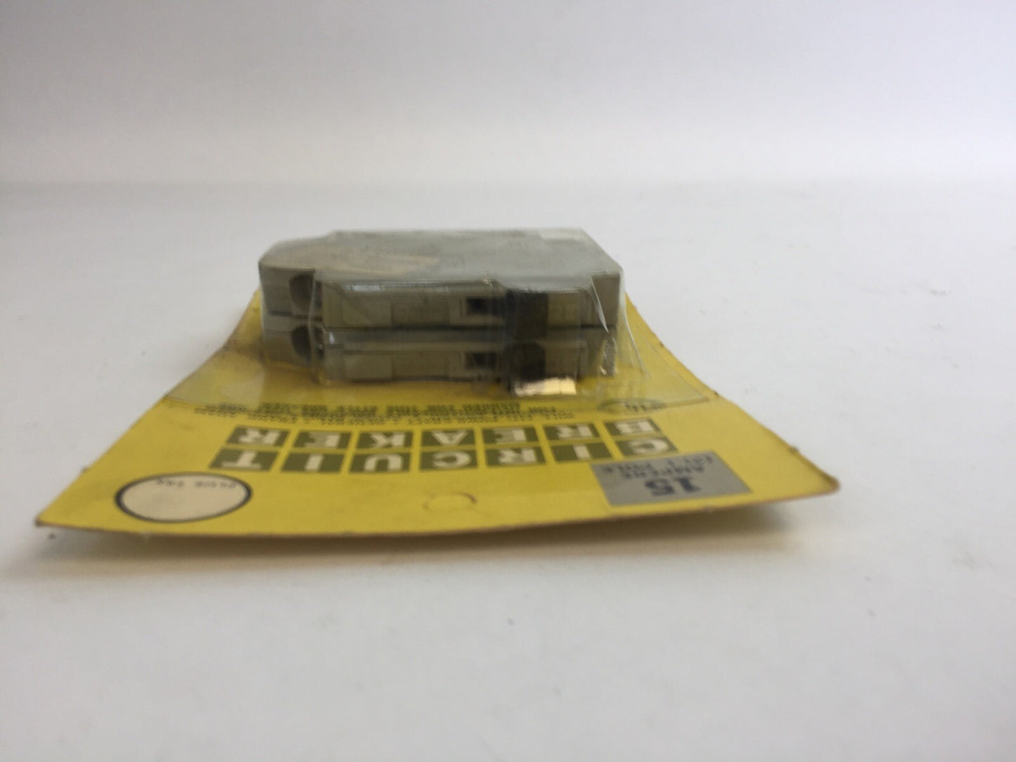 AMERICAN SWITCH PA-1515 CIRCUIT BREAKER 15A (2)-1POLE 120/240VAC TYPE A