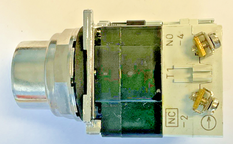 EATON 10250T563-1 ILLUMINATOR PUSH-PULL OPERATOR BUTTON 120V 50/60HZ SER.A2