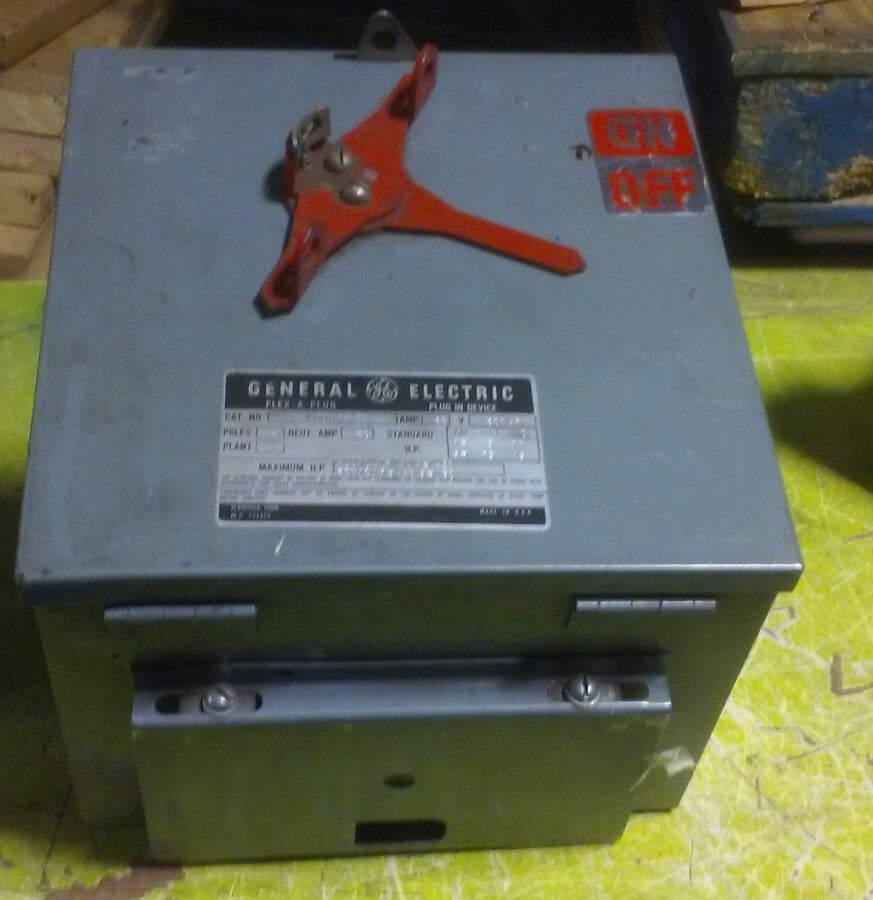 General Electric FLEX-A-PLUG SWITCH / BUS PLUG - 60A, 600V, 4-Pole (DFPH462 DE)