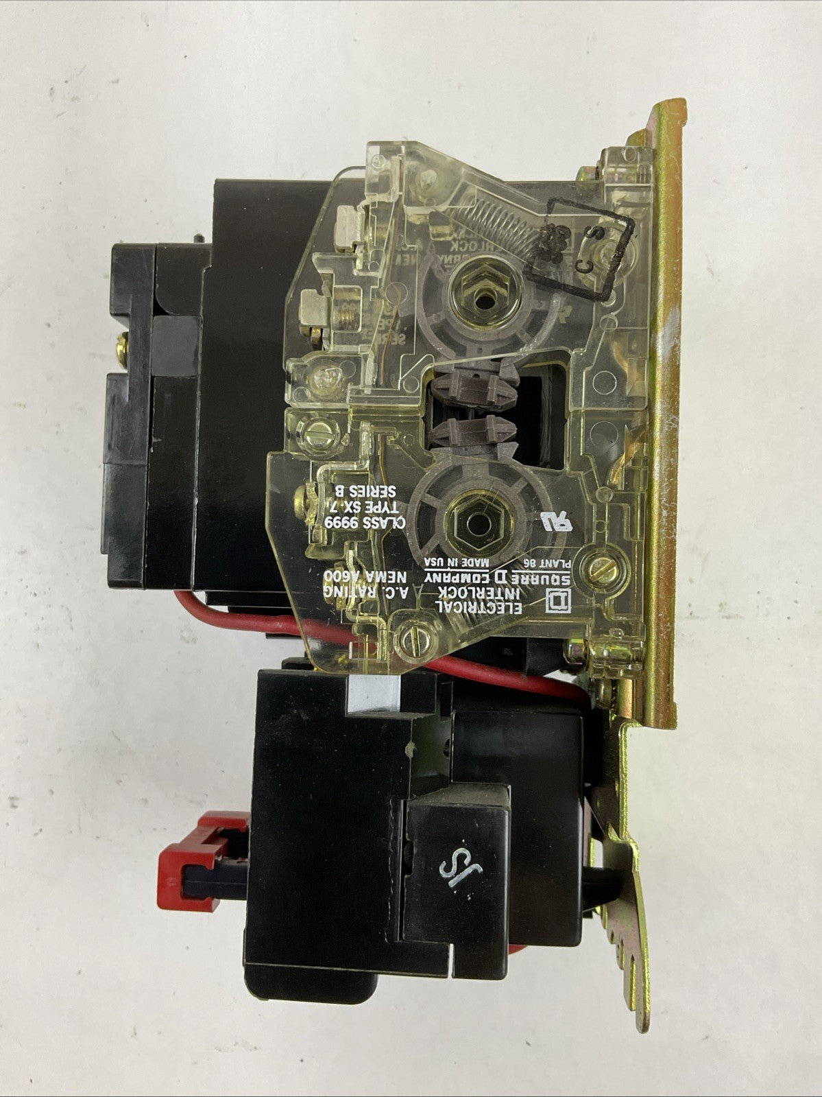 SQUARE D 8536SBG2 SIZE 0 STARTER 600VAC 5HP B4.15 HEATERS 31041-400-42 COIL 120V