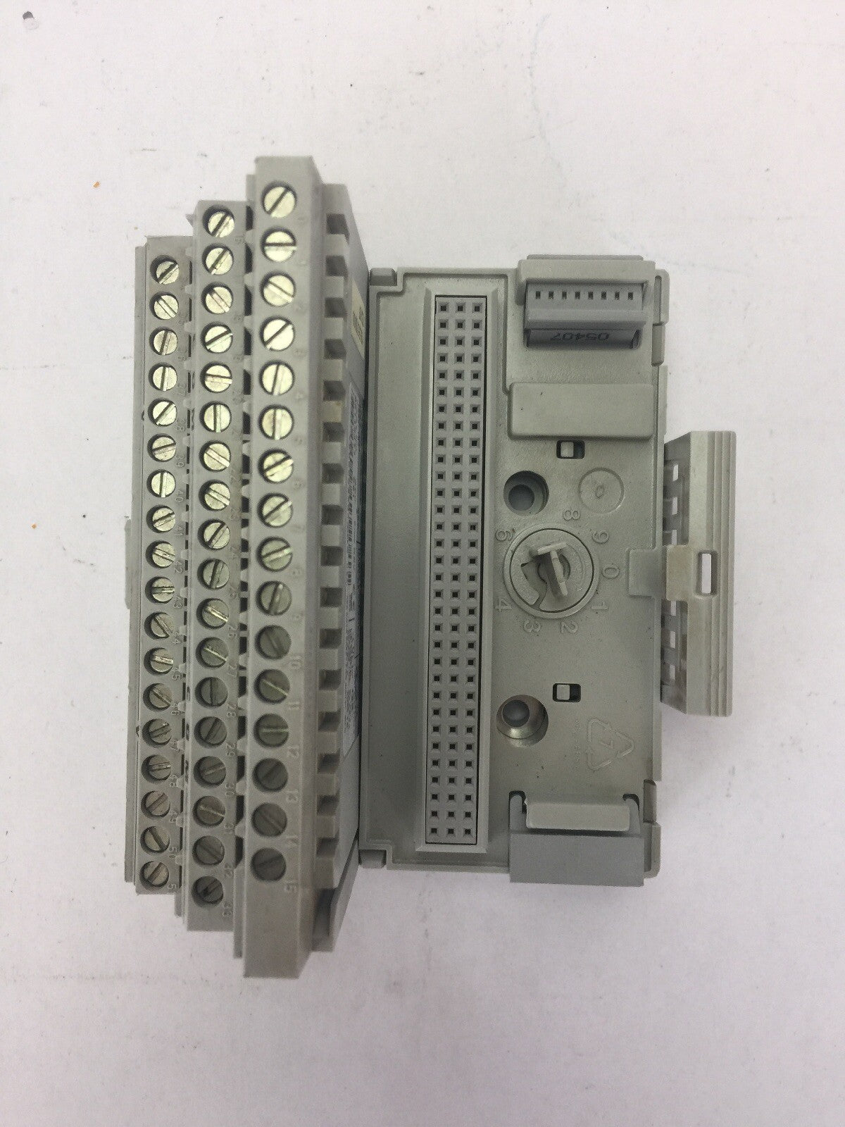 ALLEN BRADLEY 1794-TB3 FLEX I/O TERMINAL BLOCK SER A REV B01 5VDC 640mA
