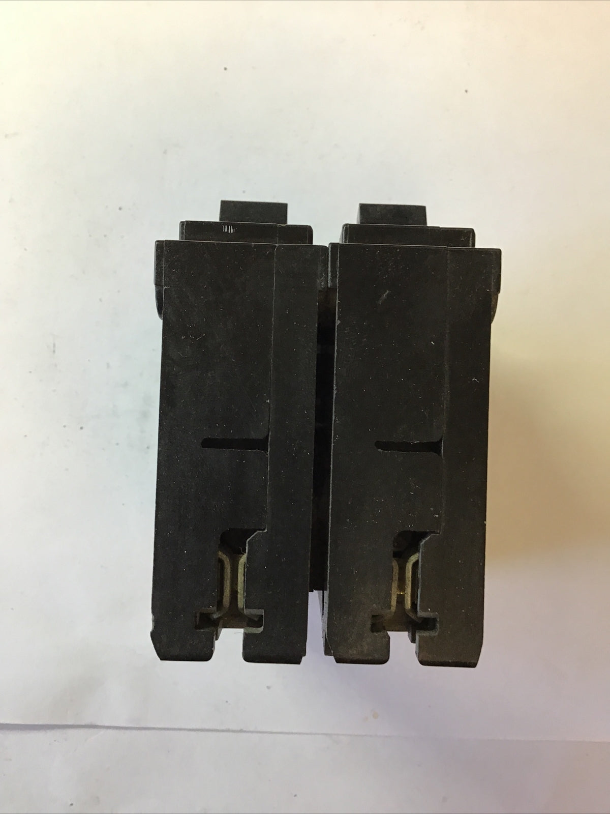 LCB CORP.  LB220 CIRCUIT BREAKER 120/240VAC  ***LOTOF3***